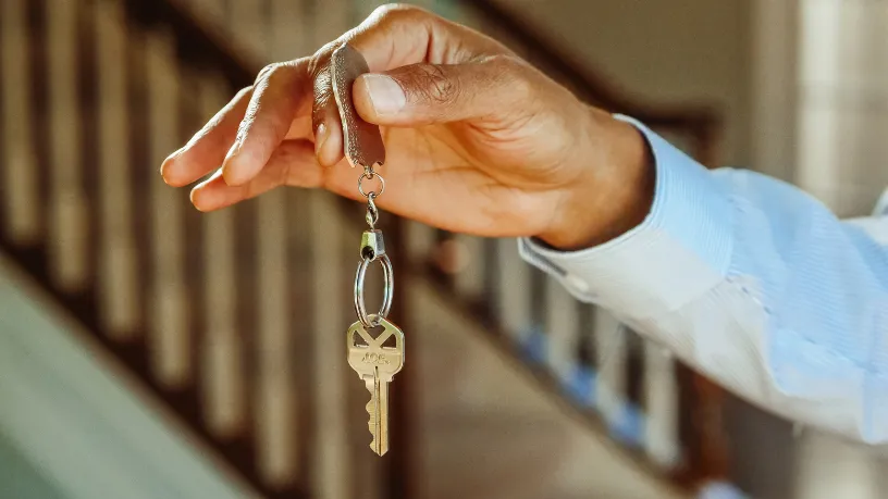 Empresa que cuida de hóspedes e limpeza Airbnb e Booking: vale a pena contratar?